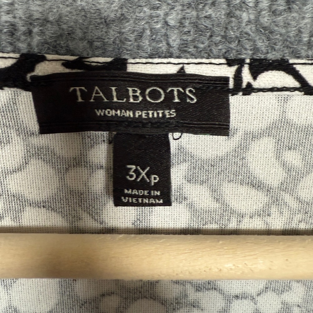 Talbots Petite Size 3X Top Blouse‎ Black White Abstract Floral Split Neck Office - Picture 5 of 8